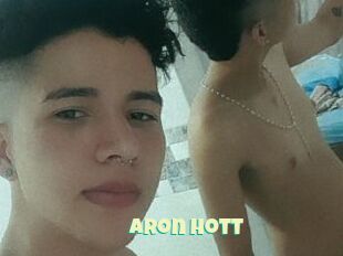 Aron_Hott