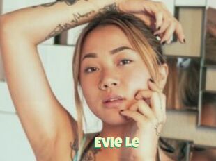 Evie_Le