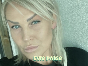 Evie_paige