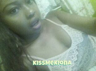 KissMeKiona