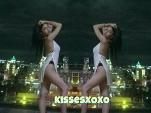 KissesXOXO