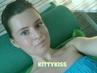 KittyKiss_