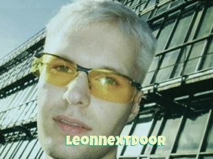 Leonnextdoor