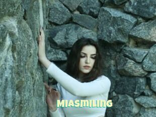 MiaSmiling