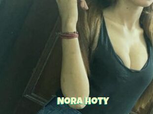 Nora_hoty